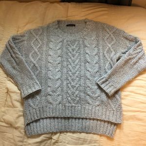 MID CONDITION SALT AND PEPPER SWEATER ✨